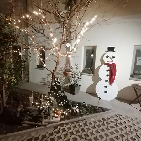 Korona Apartment *